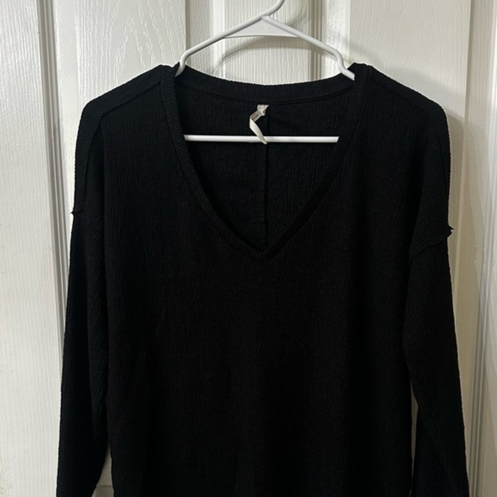 Anthropologie V Neck Long Sleeve Black Top, size Small.